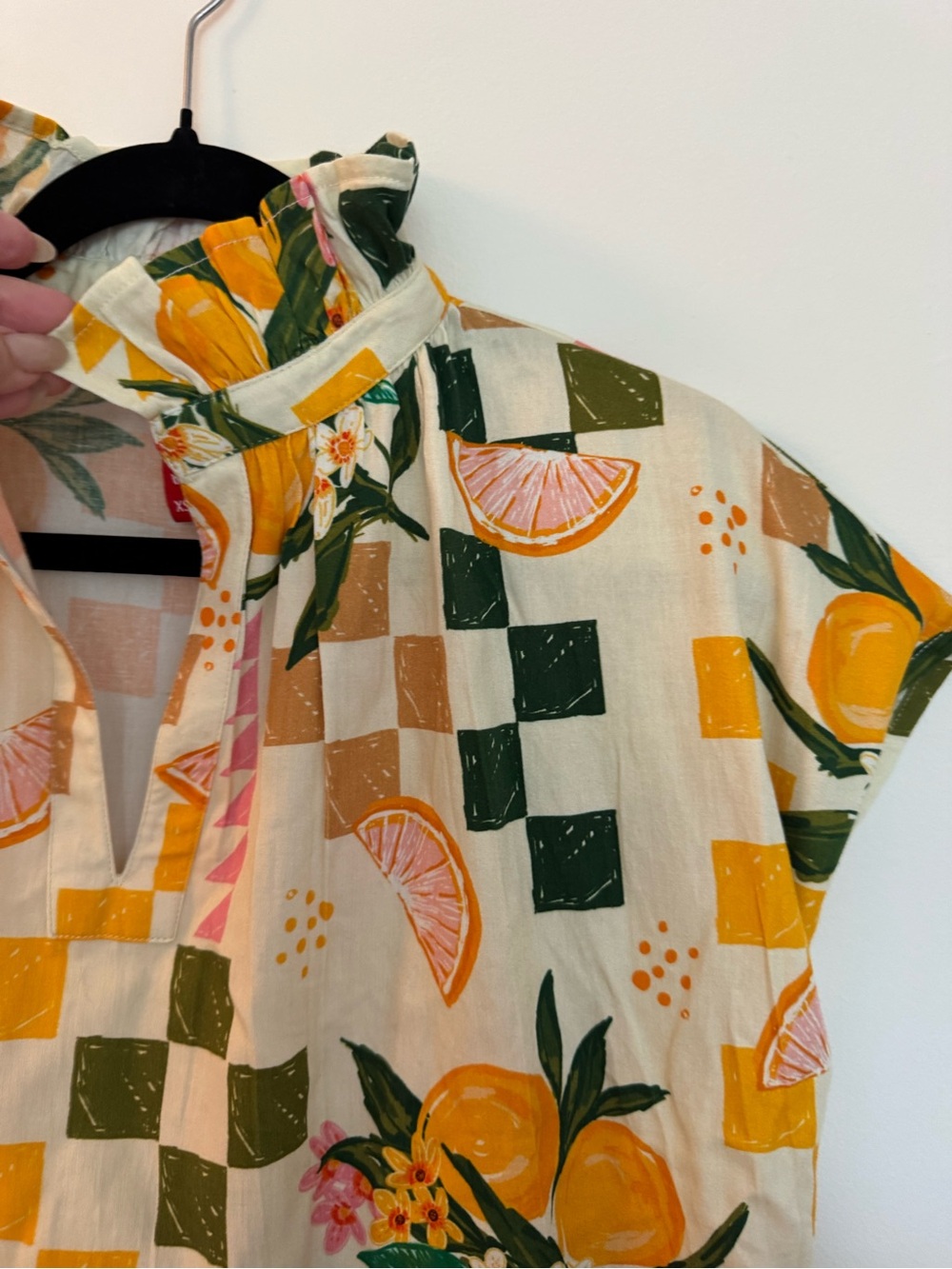 NWT Never A Wallflower Citrus Print Ruffle Collar Top NWT XS - Picture 4 of 7
